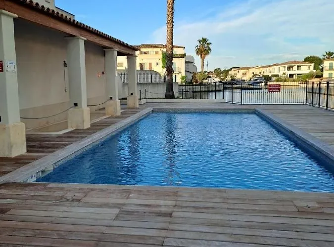 Σπίτι διακοπών Belle Marina Avec Piscine Collective
